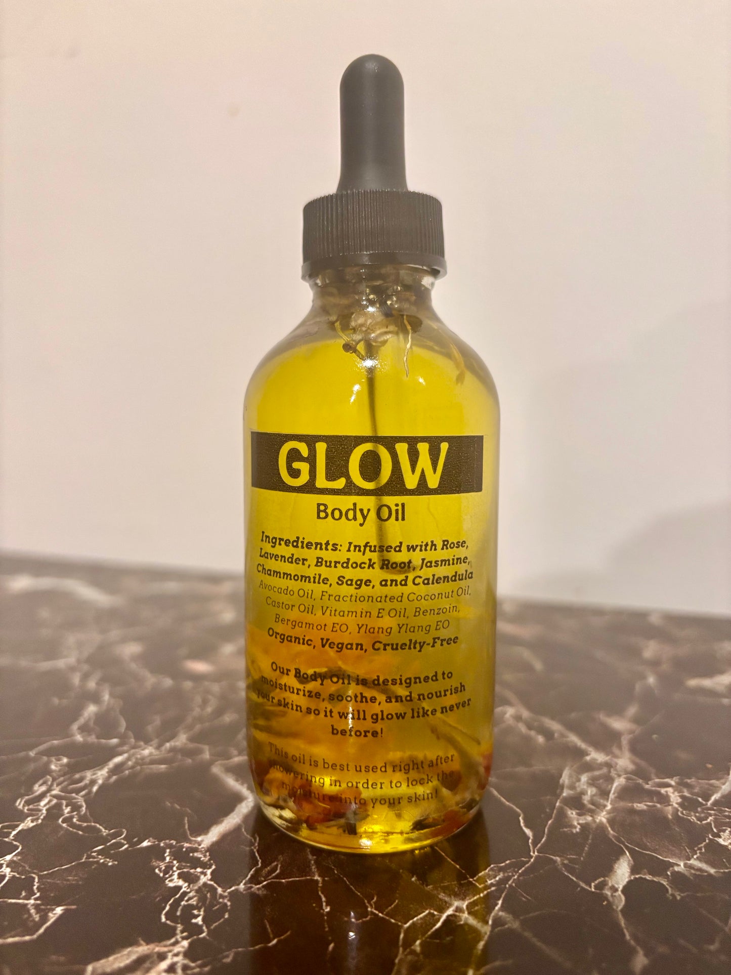 Glow Shimmering Body Oil